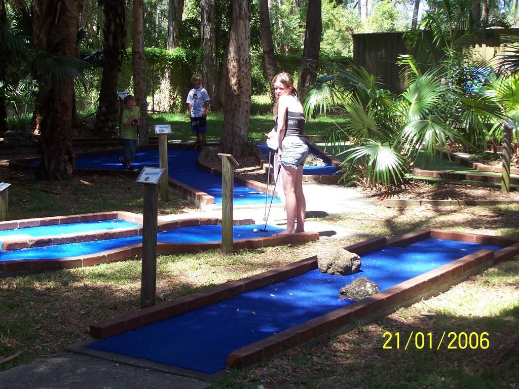 Smugglers Cove Holiday Village Forster Kültér fotó