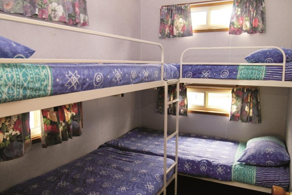 Smugglers Cove Holiday Village Forster Szoba fotó